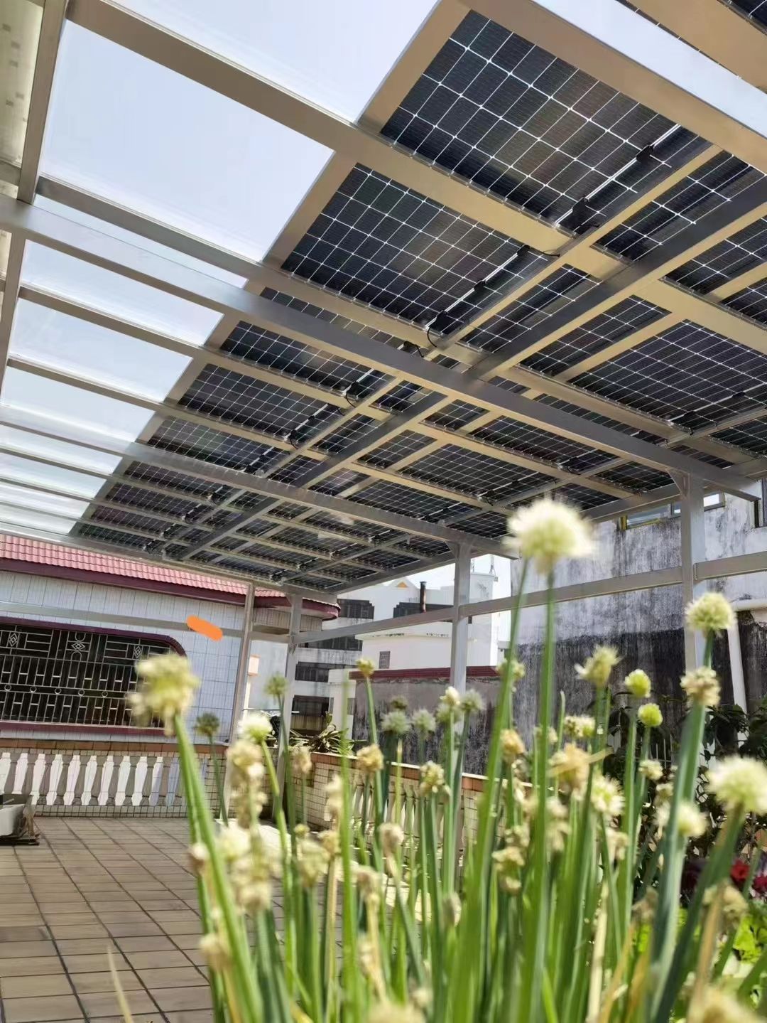 鸡西别墅家用屋顶太阳能发电系统安装